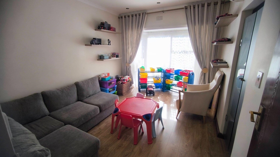 4 Bedroom Property for Sale in Brackenhurst Gauteng