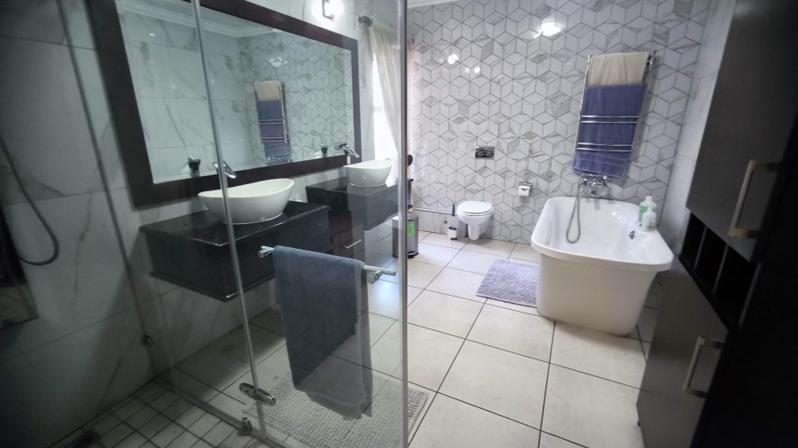 4 Bedroom Property for Sale in Brackenhurst Gauteng