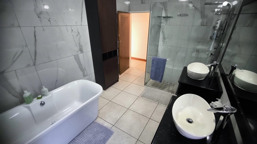 4 Bedroom Property for Sale in Brackenhurst Gauteng