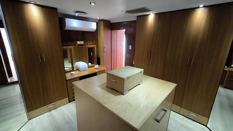 4 Bedroom Property for Sale in Brackenhurst Gauteng