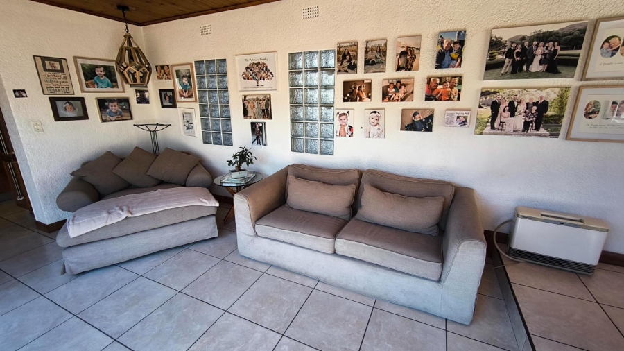 4 Bedroom Property for Sale in Brackenhurst Gauteng