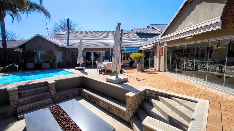 4 Bedroom Property for Sale in Brackenhurst Gauteng
