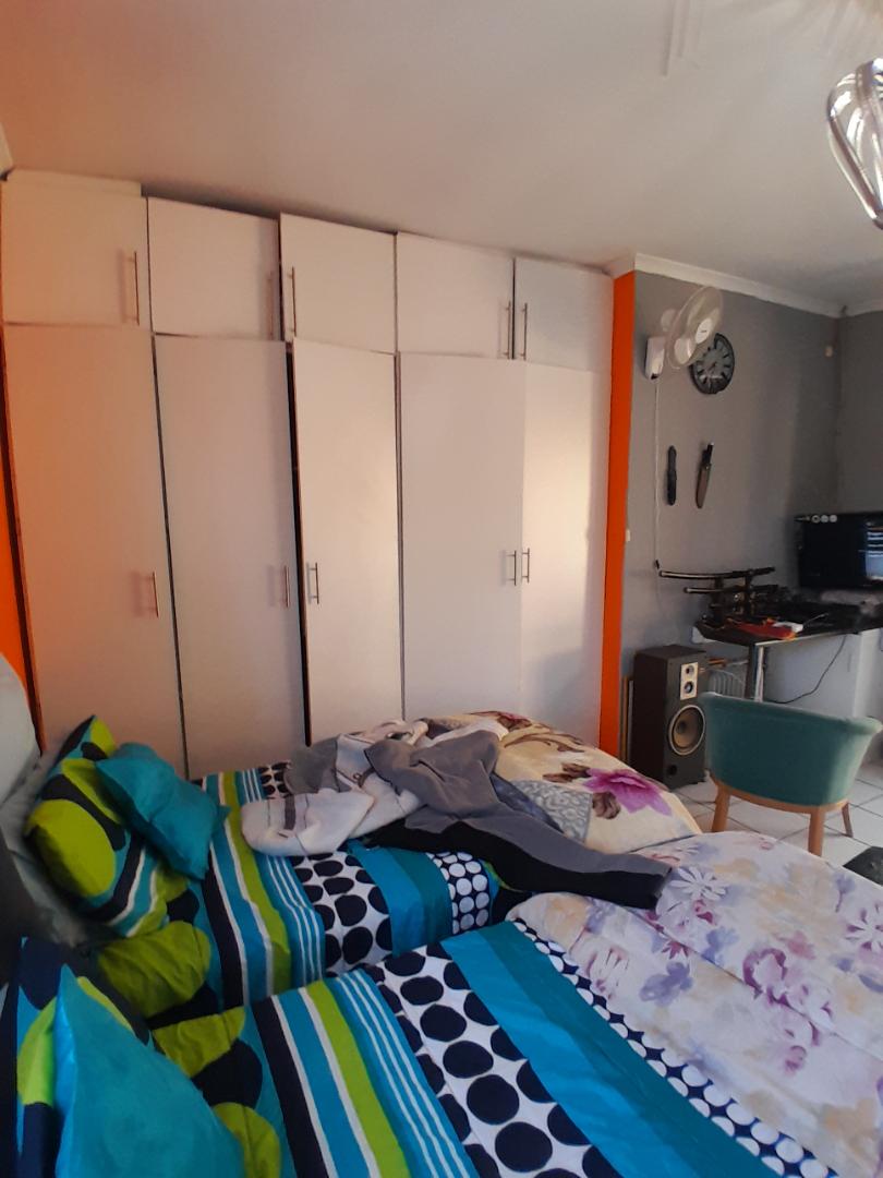 4 Bedroom Property for Sale in Rewlatch Gauteng