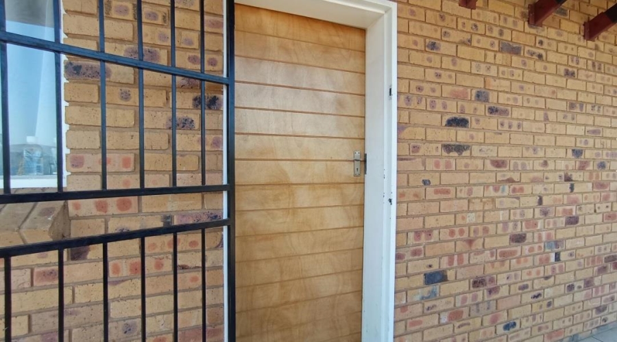 1 Bedroom Property for Sale in Wolmer Gauteng