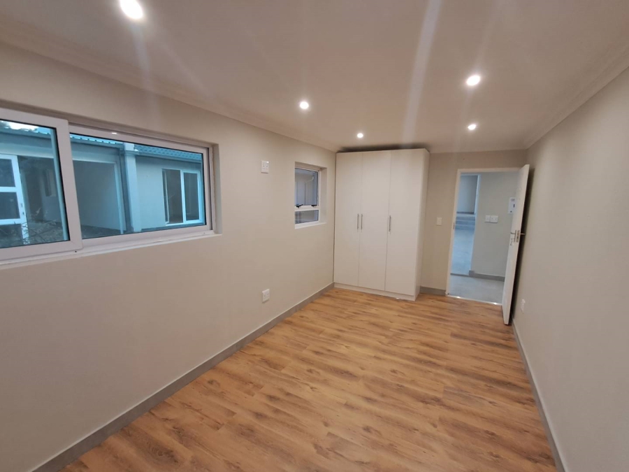 5 Bedroom Property for Sale in Wierdapark Gauteng