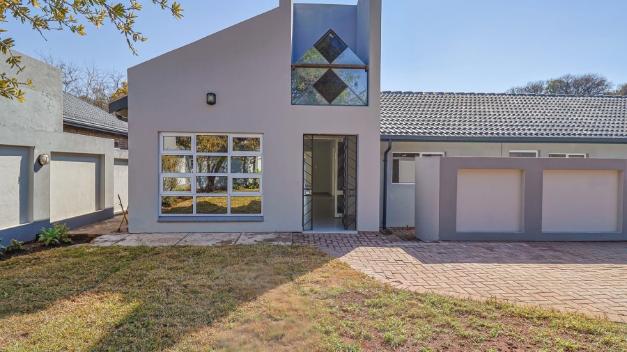 5 Bedroom Property for Sale in Wierdapark Gauteng