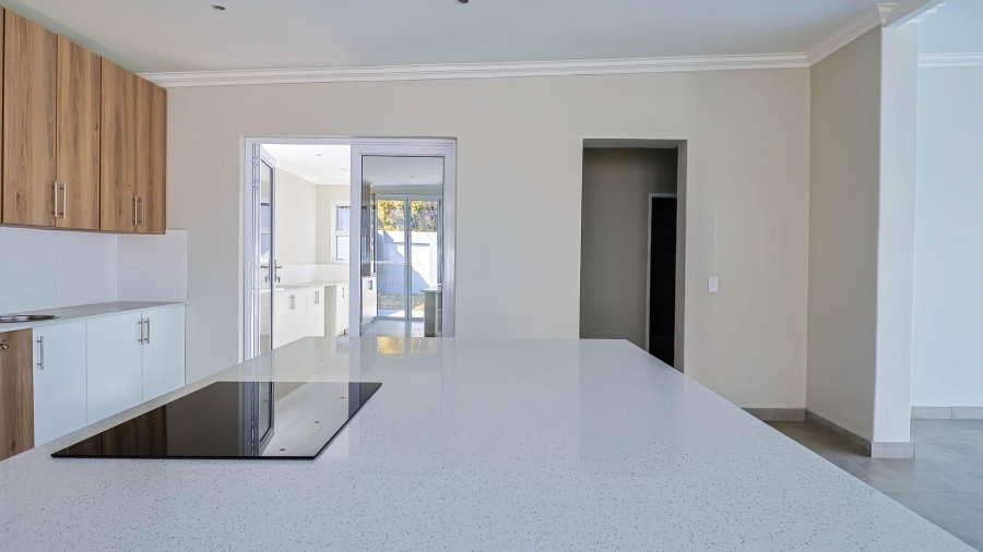 5 Bedroom Property for Sale in Wierdapark Gauteng