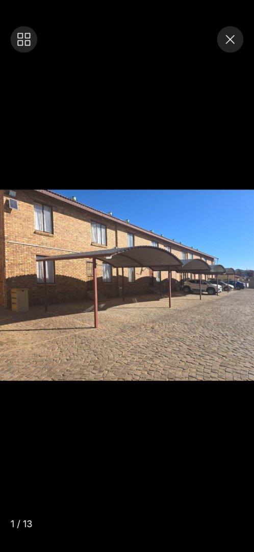 2 Bedroom Property for Sale in Olievenhoutbosch Gauteng