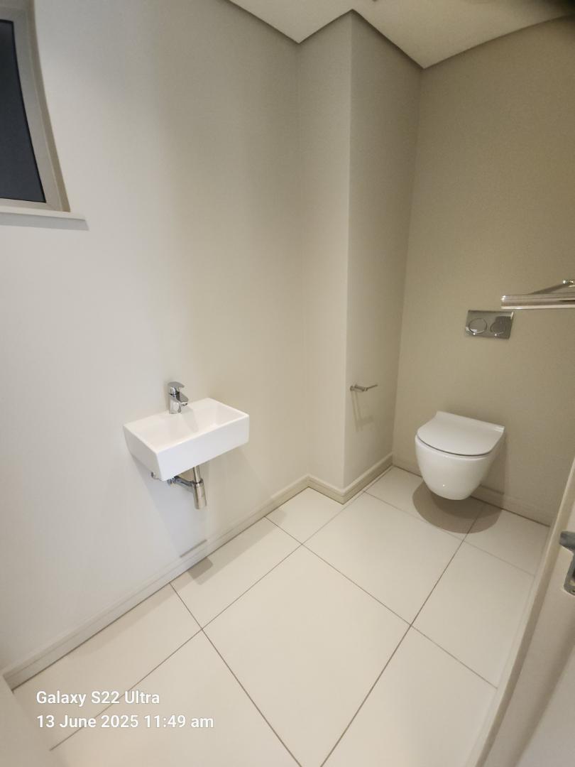 To Let 2 Bedroom Property for Rent in Rosebank Gauteng