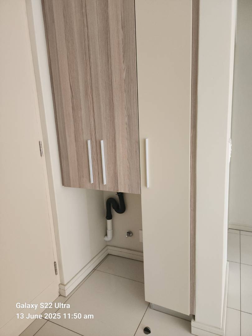 To Let 2 Bedroom Property for Rent in Rosebank Gauteng