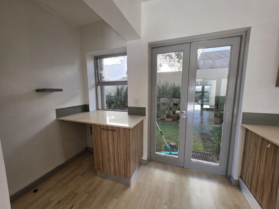 2 Bedroom Property for Sale in Beverley Gauteng