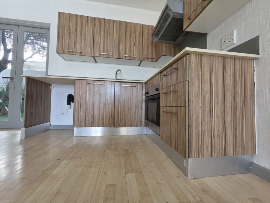 2 Bedroom Property for Sale in Beverley Gauteng