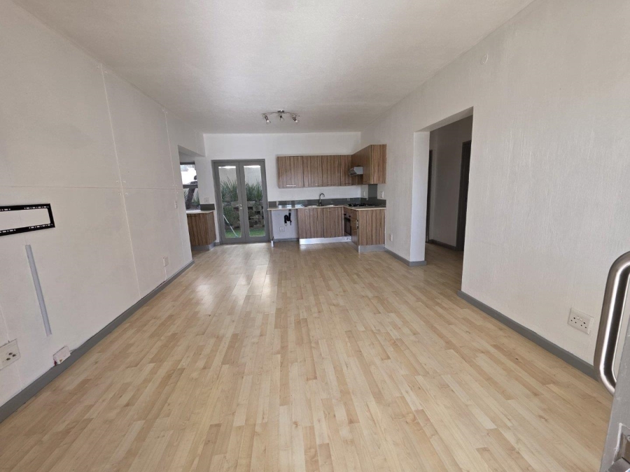 2 Bedroom Property for Sale in Beverley Gauteng