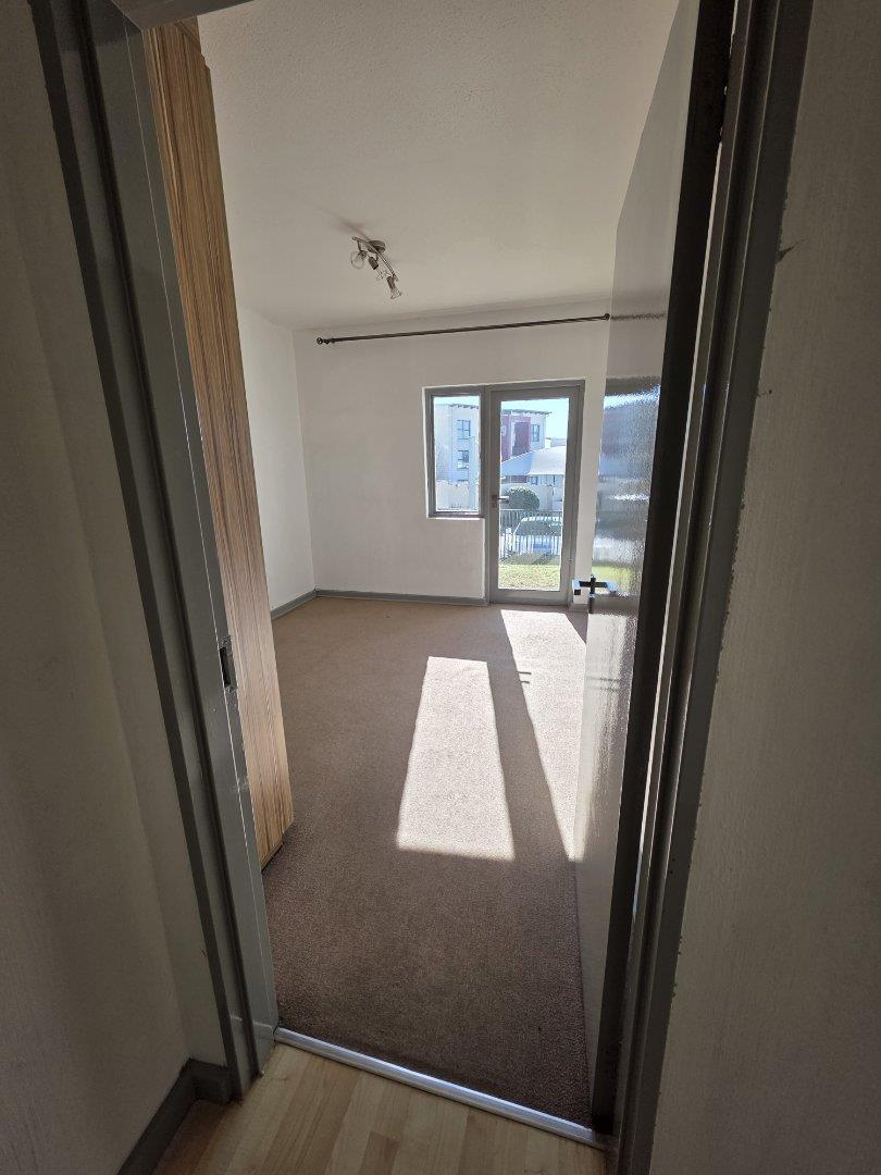 2 Bedroom Property for Sale in Beverley Gauteng