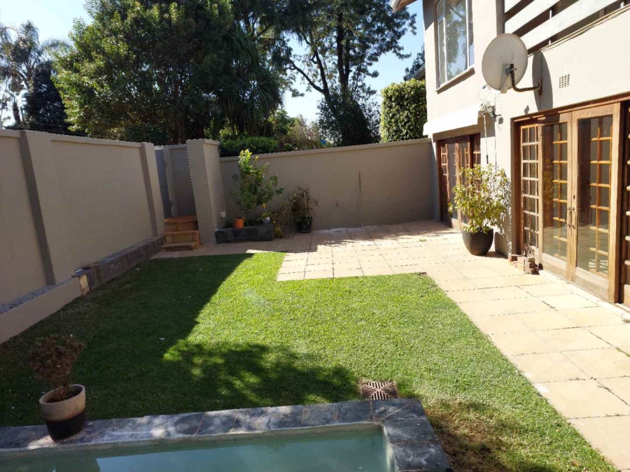 To Let 4 Bedroom Property for Rent in Morningside Gauteng