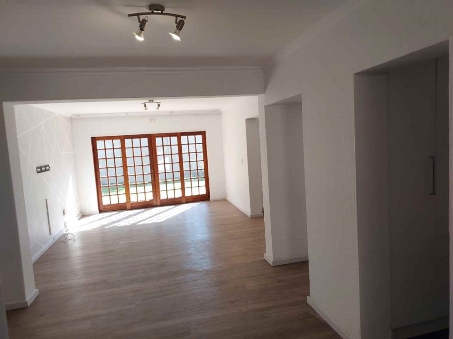 To Let 4 Bedroom Property for Rent in Morningside Gauteng
