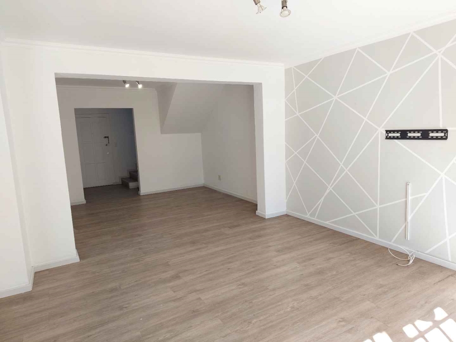 To Let 4 Bedroom Property for Rent in Morningside Gauteng