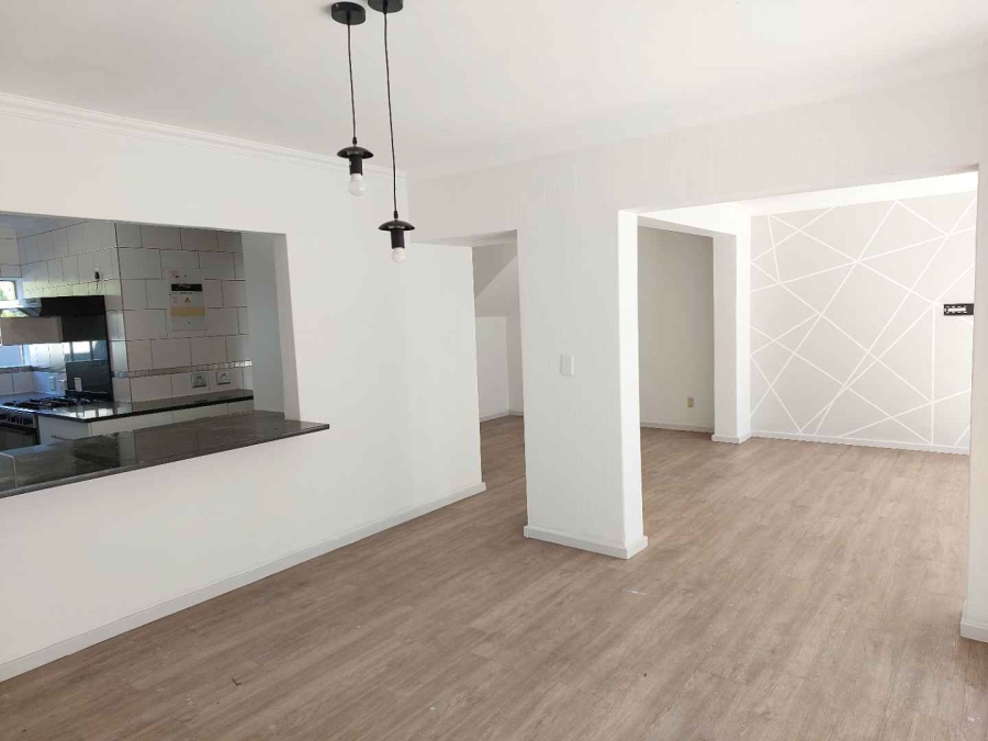 To Let 4 Bedroom Property for Rent in Morningside Gauteng