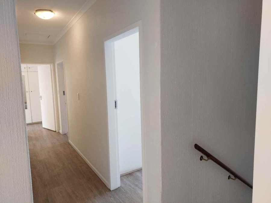 To Let 4 Bedroom Property for Rent in Morningside Gauteng