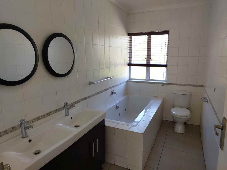 To Let 4 Bedroom Property for Rent in Morningside Gauteng