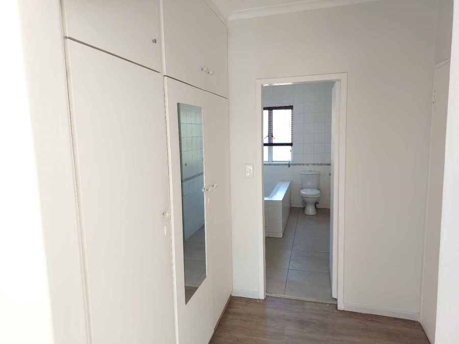 To Let 4 Bedroom Property for Rent in Morningside Gauteng