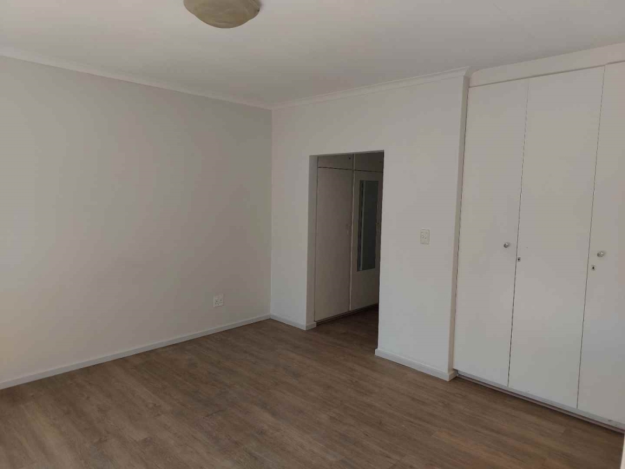 To Let 4 Bedroom Property for Rent in Morningside Gauteng