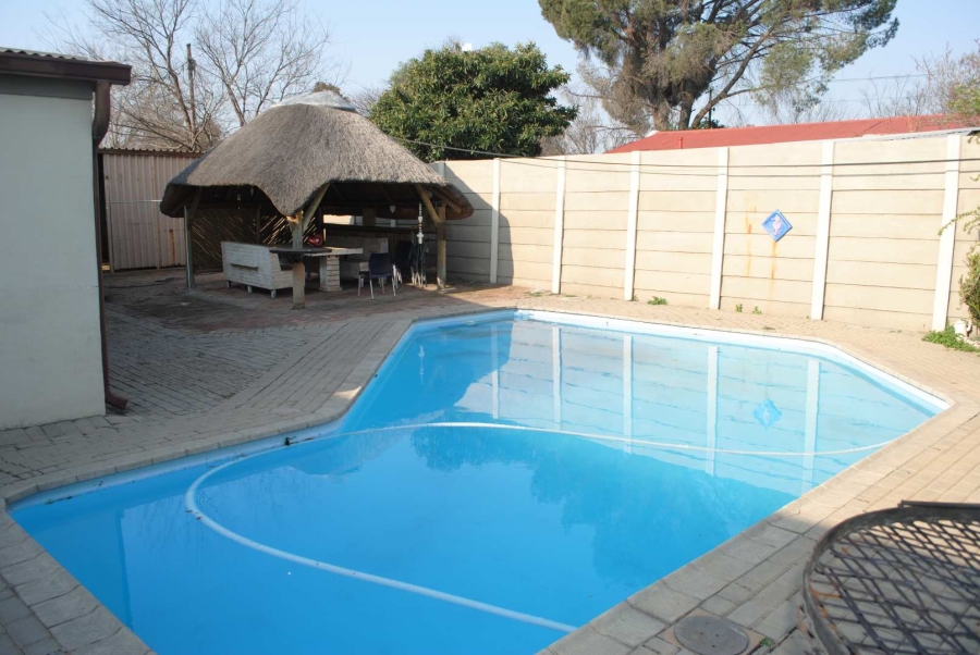 4 Bedroom Property for Sale in Riversdale Gauteng