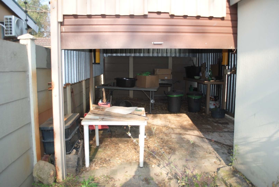 4 Bedroom Property for Sale in Riversdale Gauteng