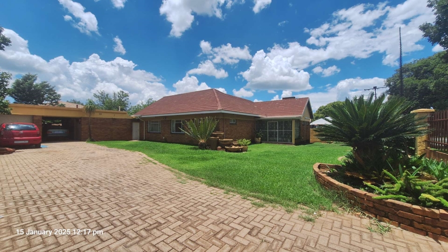 3 Bedroom Property for Sale in Parkrand Gauteng