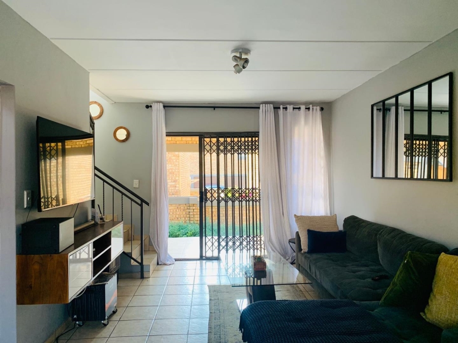 To Let 3 Bedroom Property for Rent in Wilgeheuwel Gauteng