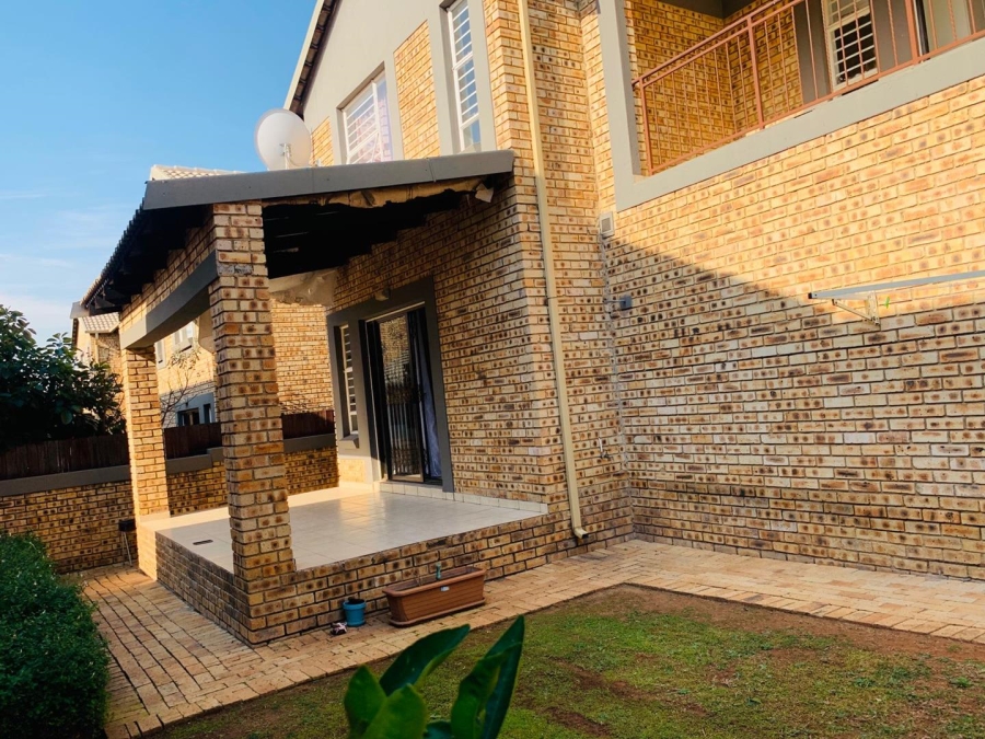 To Let 3 Bedroom Property for Rent in Wilgeheuwel Gauteng