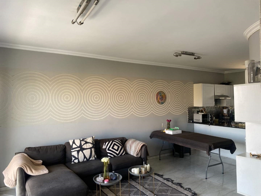 To Let 2 Bedroom Property for Rent in Riviera Gauteng