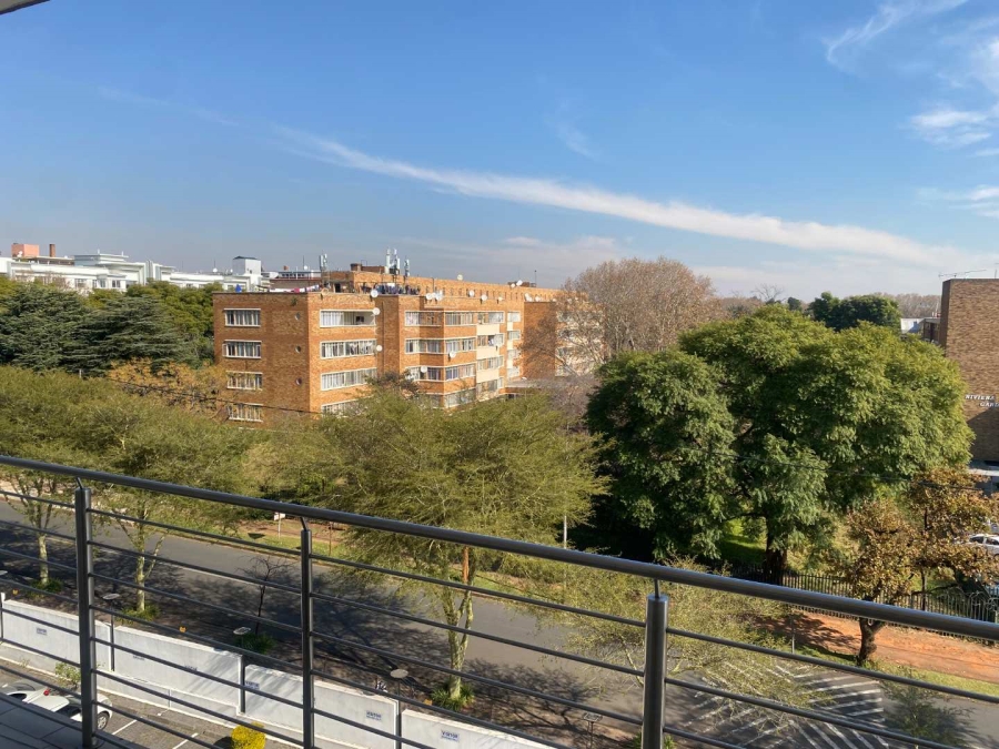 To Let 2 Bedroom Property for Rent in Riviera Gauteng