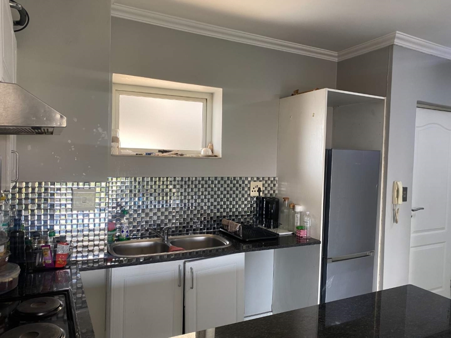 To Let 2 Bedroom Property for Rent in Riviera Gauteng