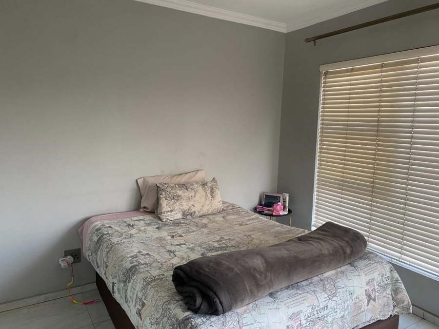 To Let 2 Bedroom Property for Rent in Riviera Gauteng