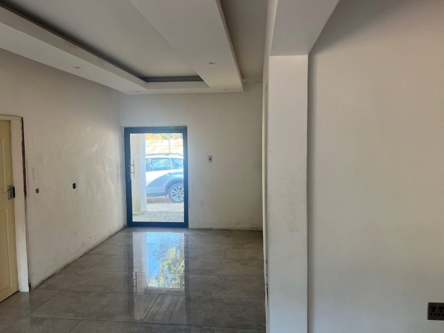 3 Bedroom Property for Sale in Brackenhurst Gauteng