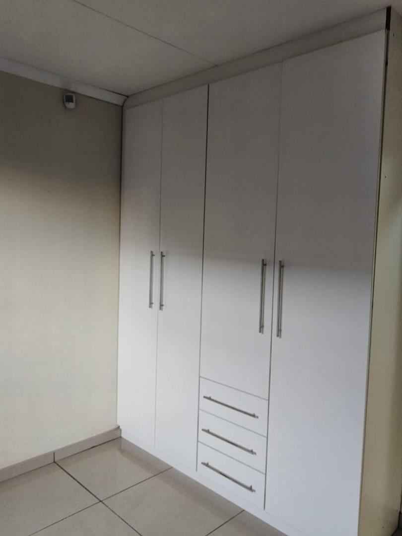3 Bedroom Property for Sale in Rosslyn Gauteng