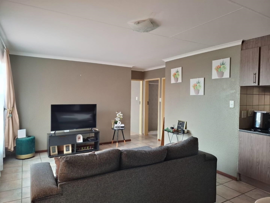 To Let 2 Bedroom Property for Rent in Terenure Gauteng