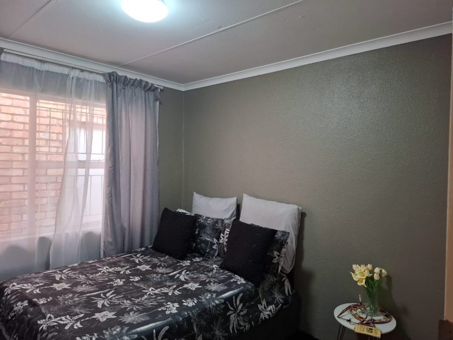 To Let 2 Bedroom Property for Rent in Terenure Gauteng