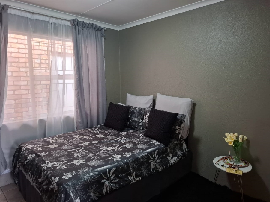 To Let 2 Bedroom Property for Rent in Terenure Gauteng