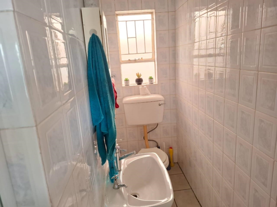 To Let 2 Bedroom Property for Rent in Terenure Gauteng