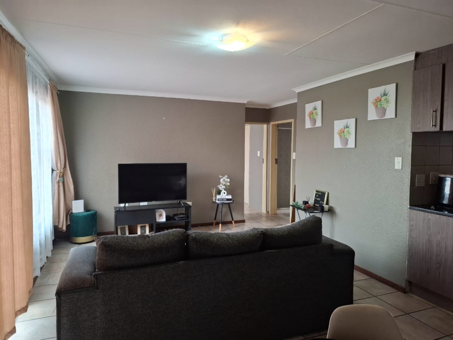 To Let 2 Bedroom Property for Rent in Terenure Gauteng