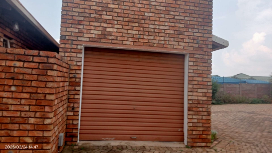 To Let 2 Bedroom Property for Rent in Terenure Gauteng