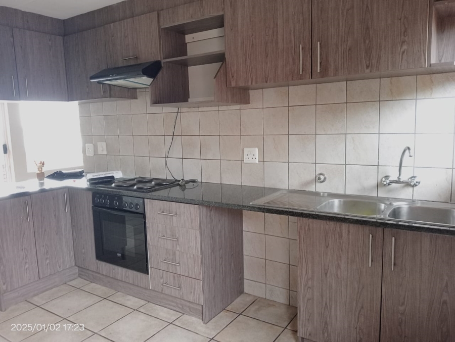 To Let 2 Bedroom Property for Rent in Terenure Gauteng