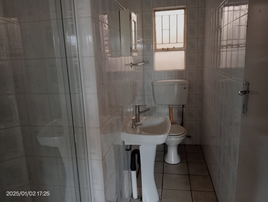 To Let 2 Bedroom Property for Rent in Terenure Gauteng