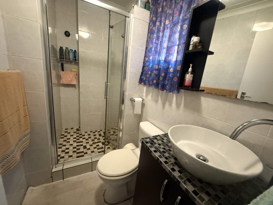 5 Bedroom Property for Sale in Bergbron Gauteng