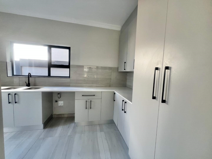 4 Bedroom Property for Sale in Roodeplaat Gauteng