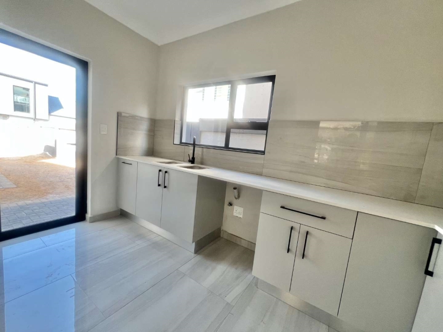 4 Bedroom Property for Sale in Roodeplaat Gauteng