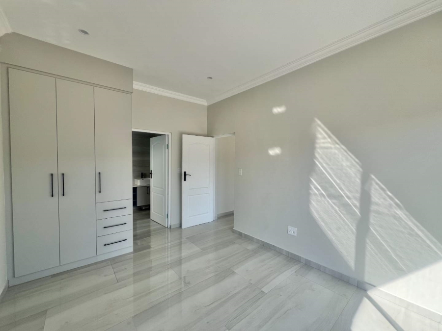 4 Bedroom Property for Sale in Roodeplaat Gauteng