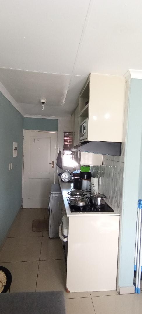 2 Bedroom Property for Sale in Glen Marais Gauteng